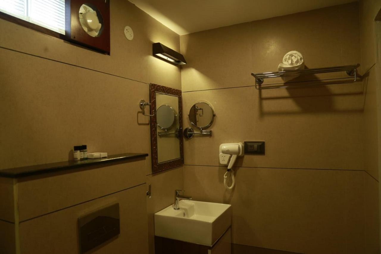 Casa Orchid Hotel Alappuzha Kültér fotó