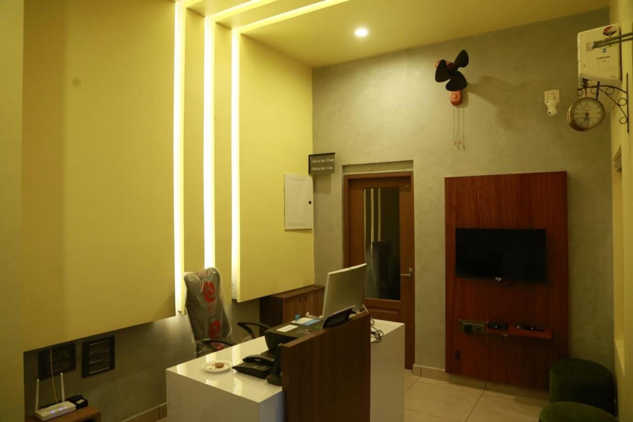 Casa Orchid Hotel Alappuzha Kültér fotó
